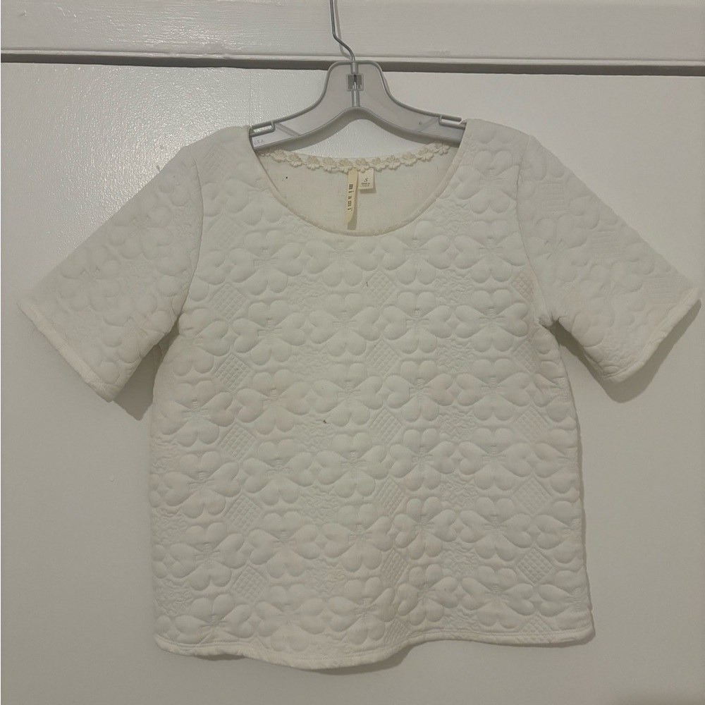Elegant White Quilted Women's Top